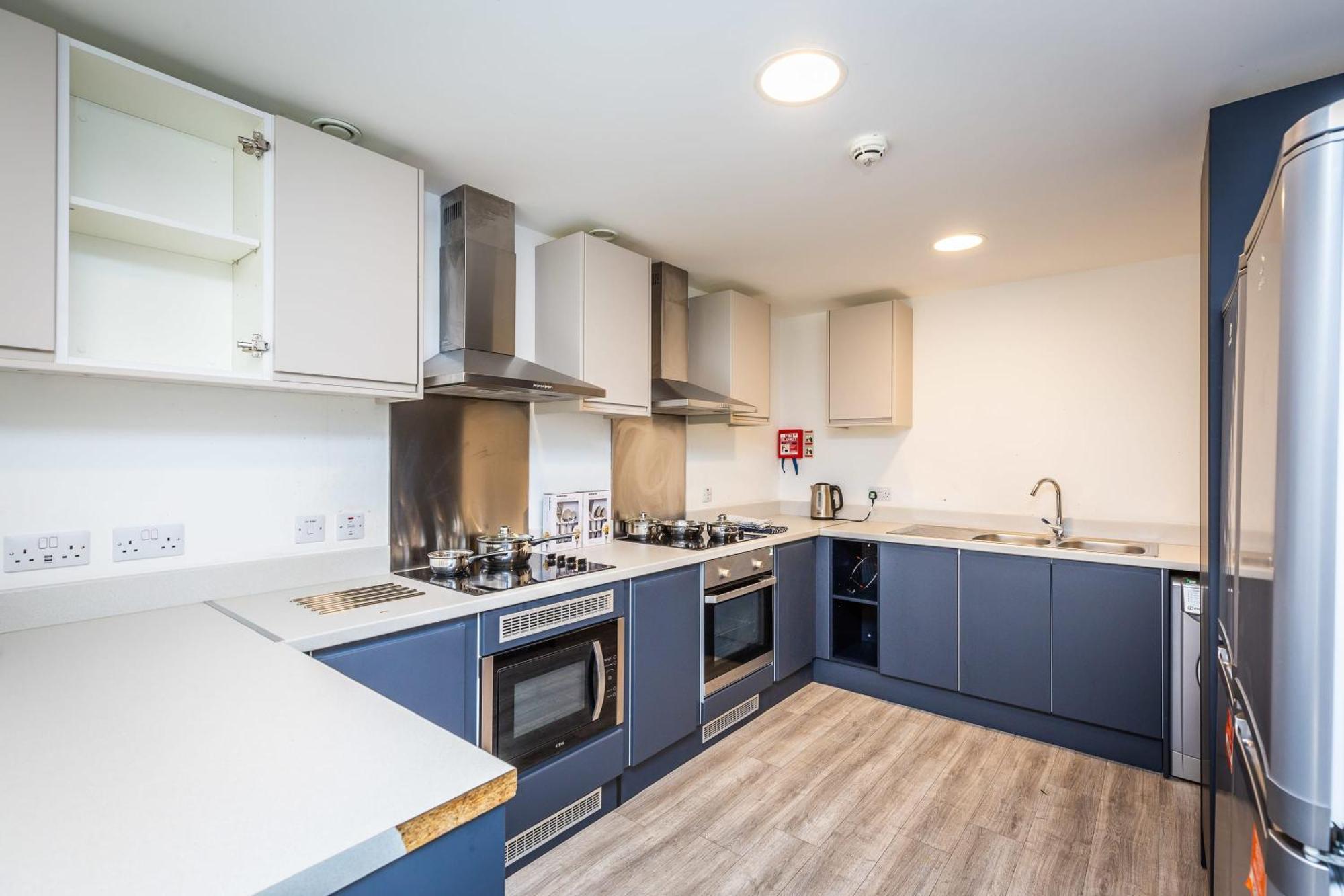 Ensuite Room With Shared Kitchen, Close To Centre- 18 Above لينكولن المظهر الخارجي الصورة